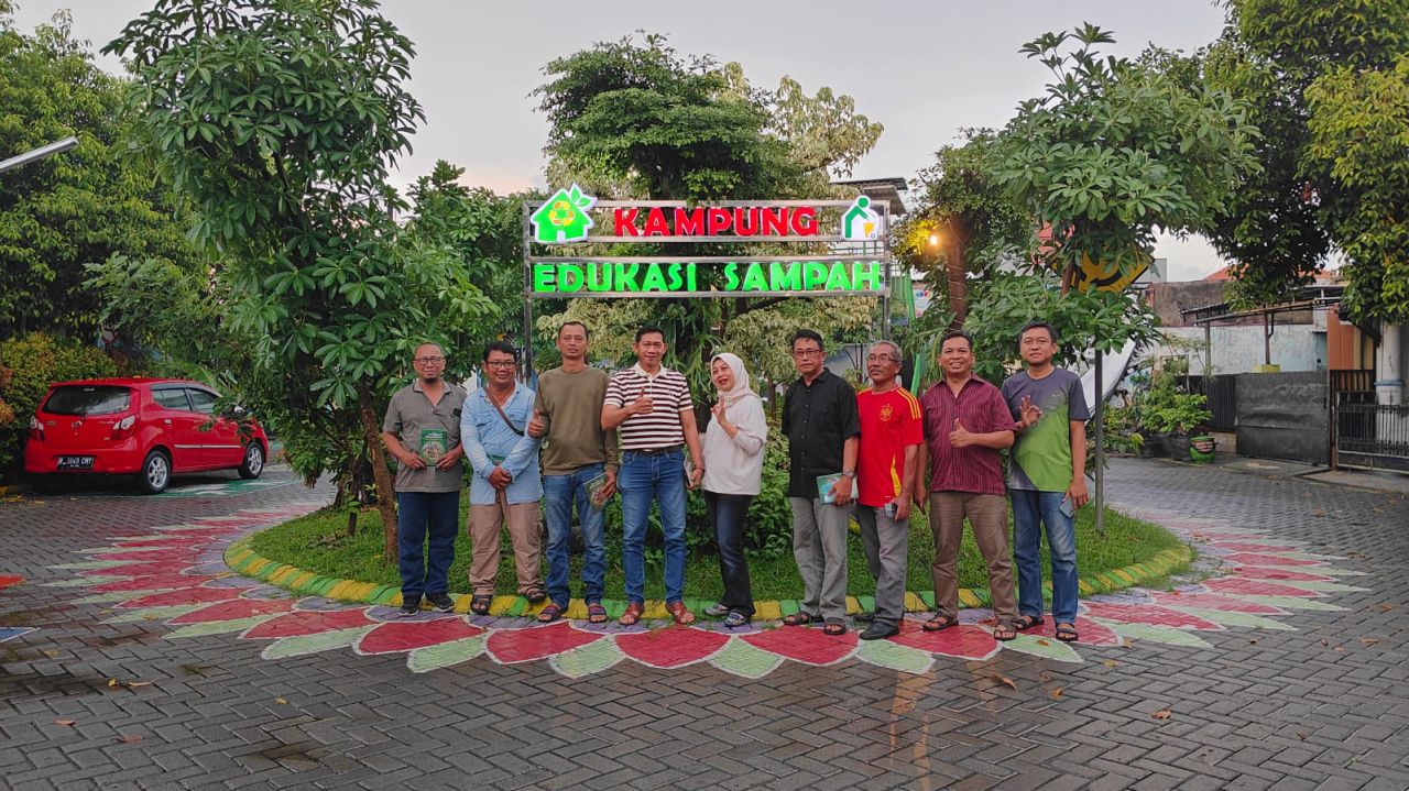 Ketika Kampung Edukasi Sampah Jadi Guru, dan Sampah Jadi Pelajaran Hidup