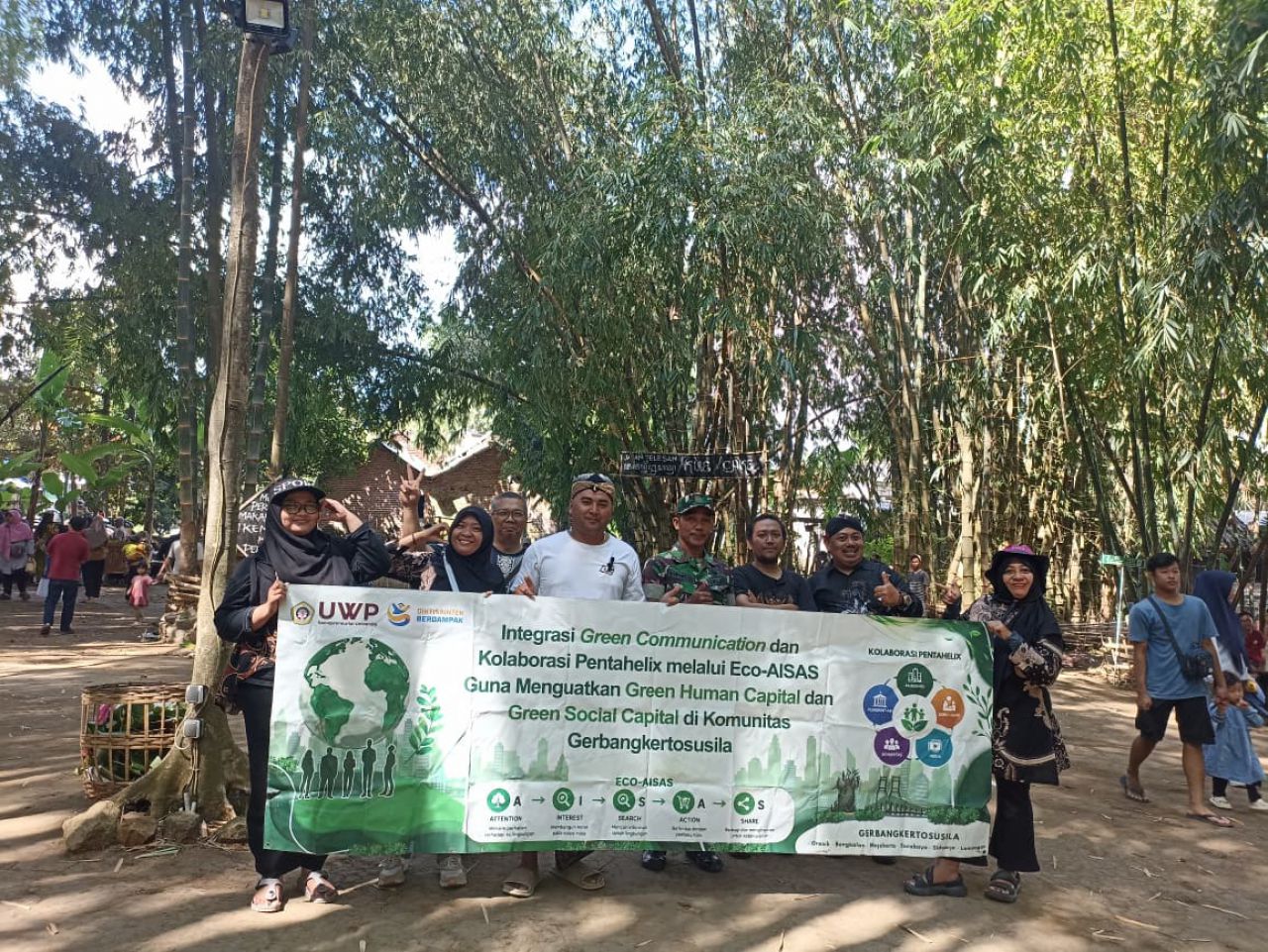 Model Green Communication Berbasis Kolaborasi Pentahelix di Gerbangkertosusila